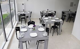 Hotel Agora Inn