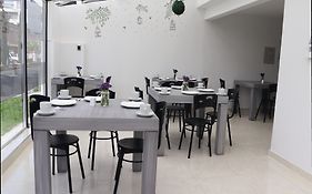 Hotel Agora Inn